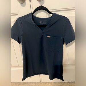 Figs Catarina one pocket scrub top. Size XS in dark harbor